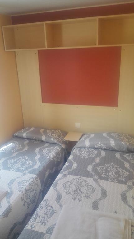 Camping Cubillas Cubillas de Santa Marta Eksteriør billede